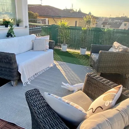 Apartment Rilassante Superattico Con Viste Sulle Coline E Jacuzzi - Perfetta Fuga Romantica Florence